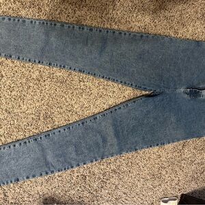 Stylish Denim Women's Skinny Jeans